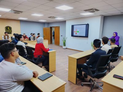 كلية الهندسة تقيم دورة عن السلامة المهنية