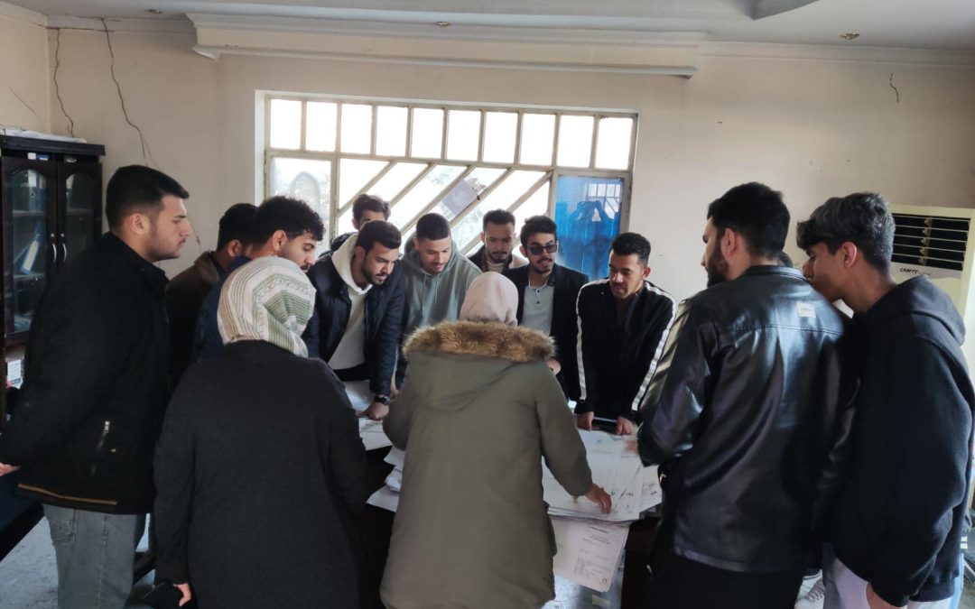 قسم الهندسة المدنية ينظم سفرة علمية لطلبة المرحلة الأولى .